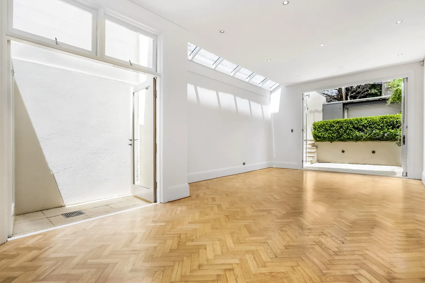 Updated Classic Terrace, Woollahra
