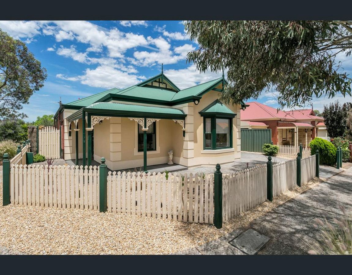 3 bedrooms House in 9 Sandpiper Chase MAWSON LAKES SA, 5095