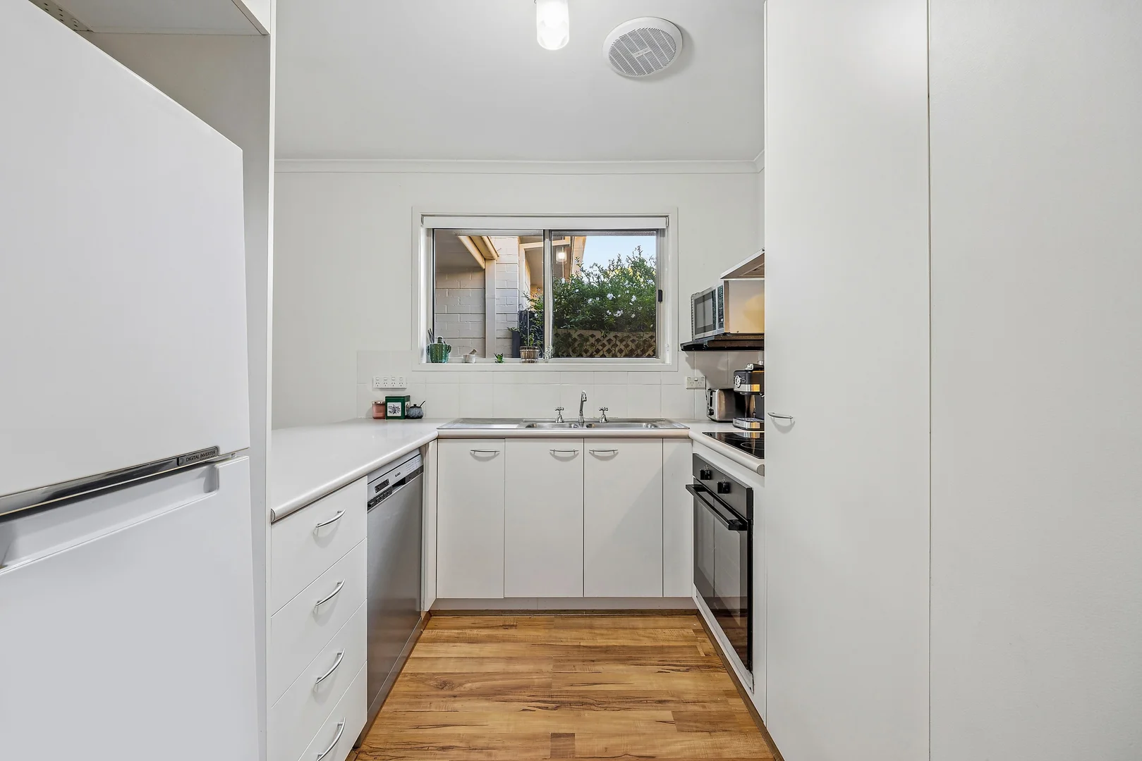 Additional image 5 of 10/46 Paul Coe Crescent, Ngunnawal ACT 2913