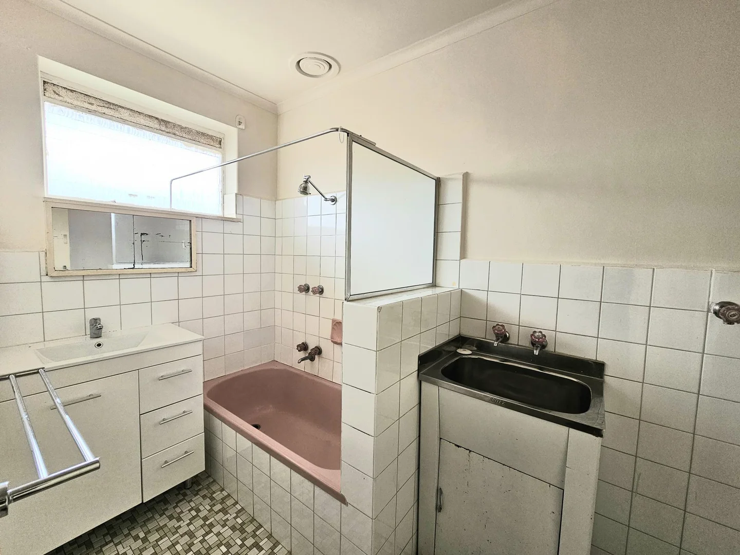 Additional image 10 of 12/5 King Edward Avenue, Albion VIC 3020