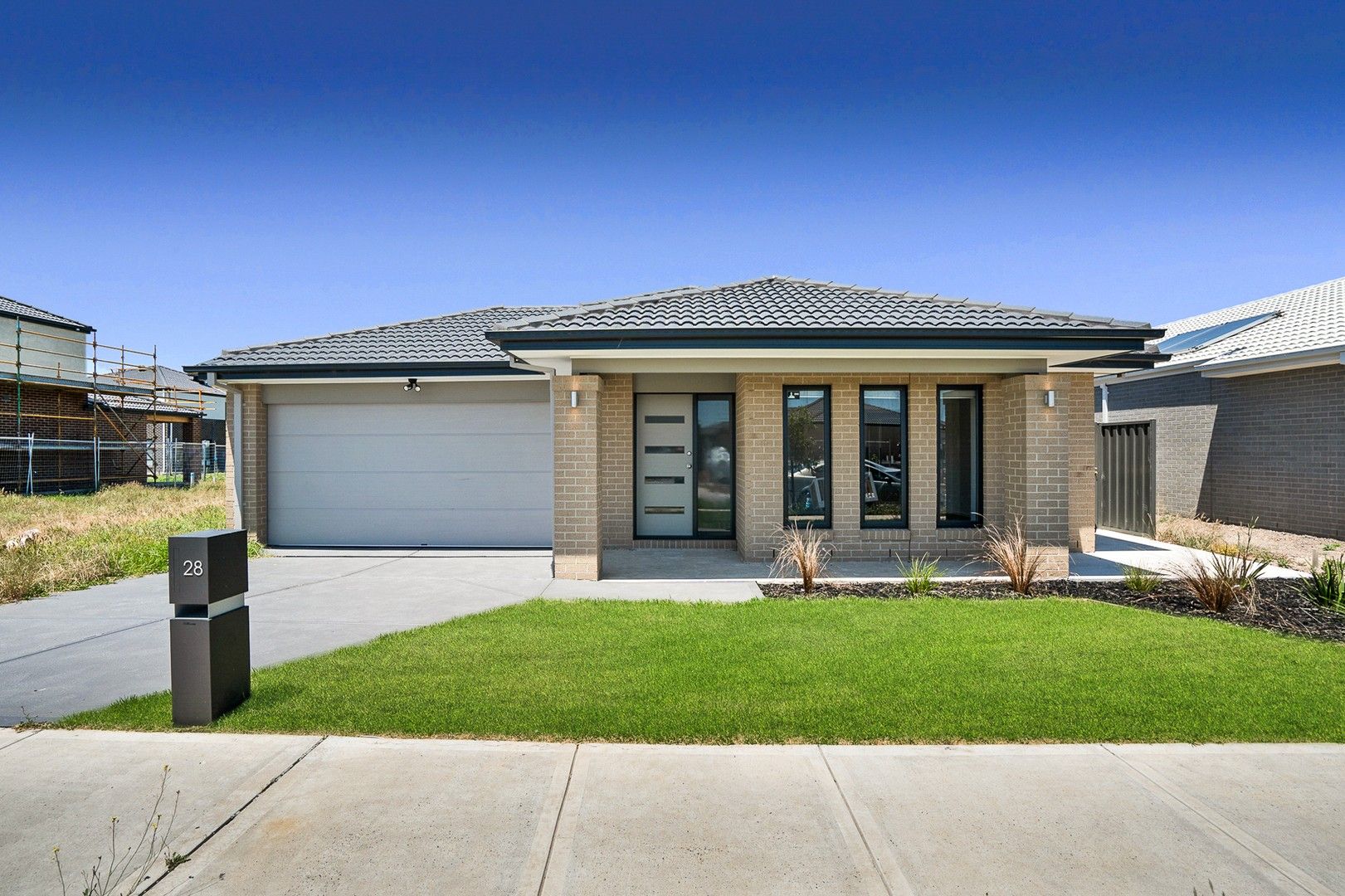4 bedrooms House in 28 Putrino Street OFFICER VIC, 3809