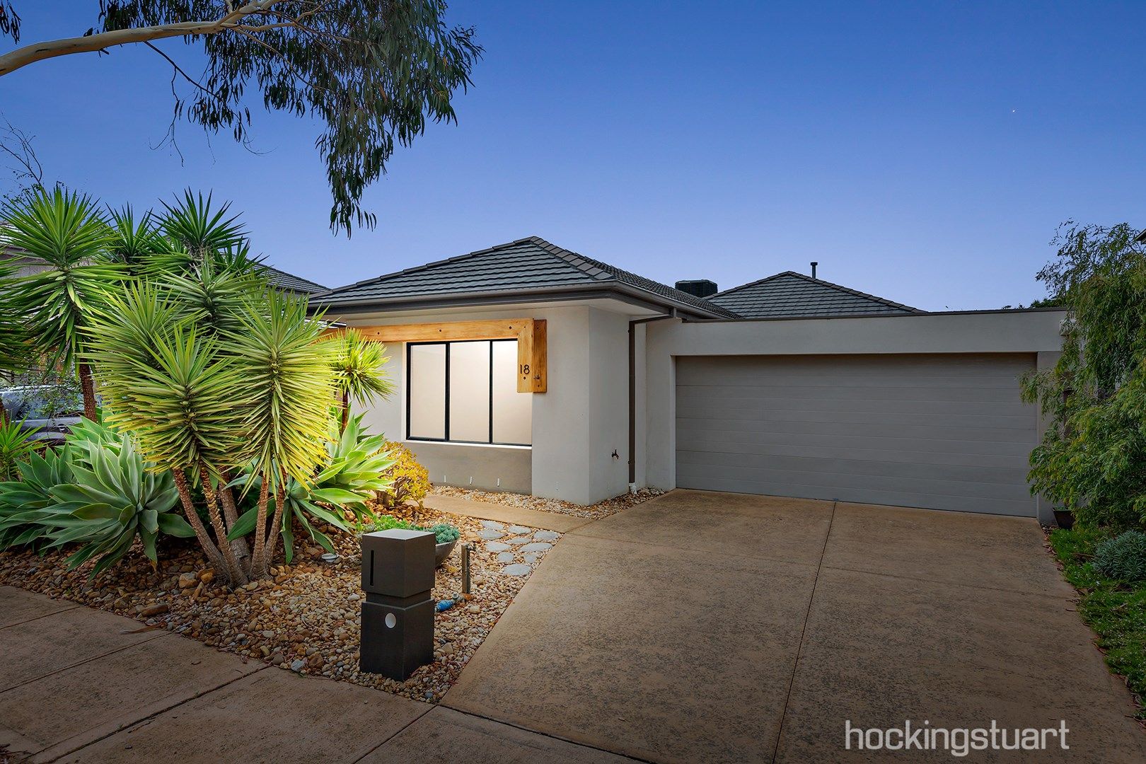 18 Half Moon Terrace, Point Cook VIC 3030, Image 0