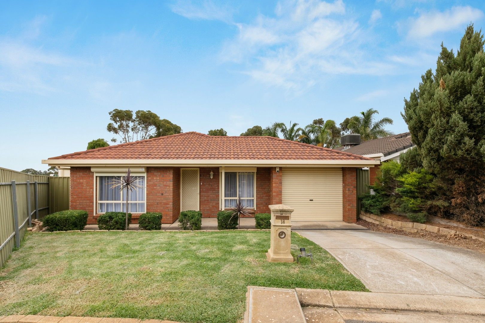 18 Luscombe Way, Craigmore SA 5114, Image 0