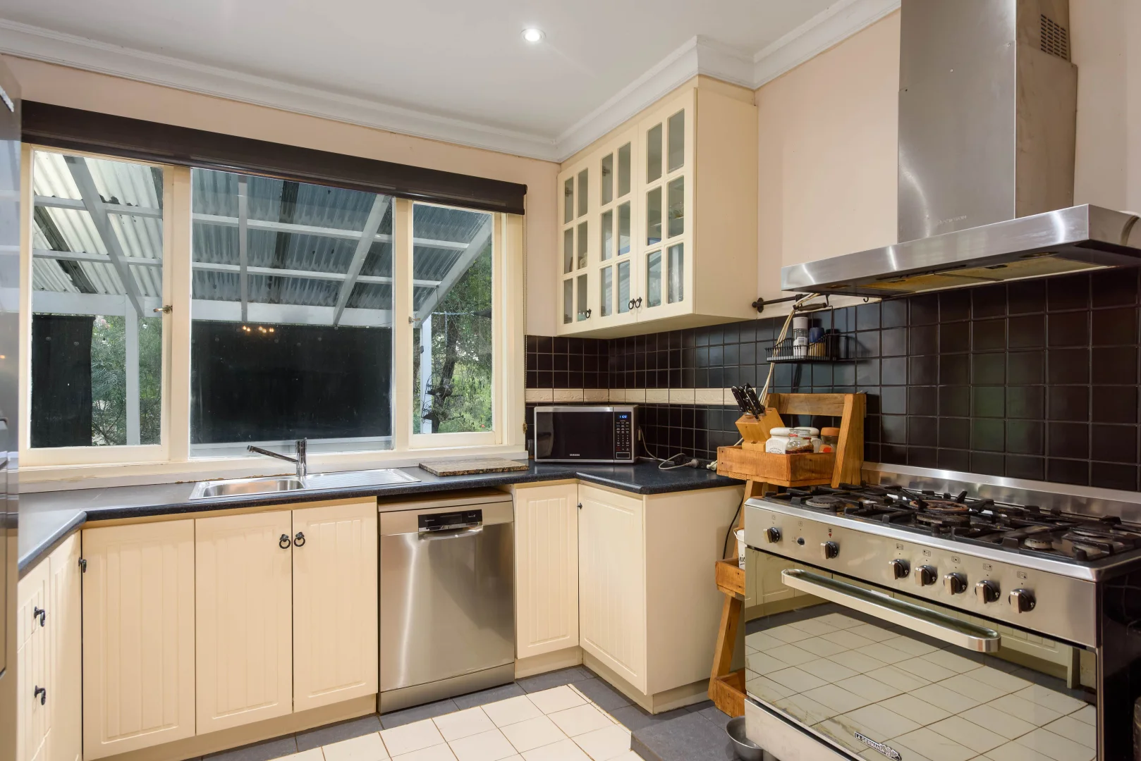 Additional image 9 of 565 Jacoby Street, Mahogany Creek WA 6072