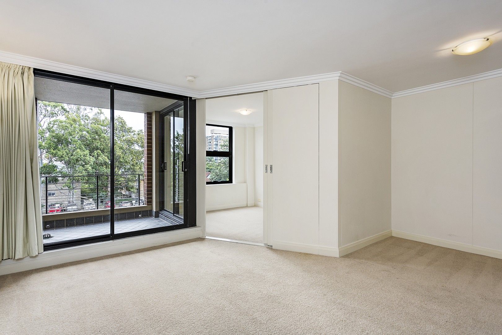 1 bedrooms Apartment / Unit / Flat in 203/2 Langley Avenue CREMORNE NSW, 2090