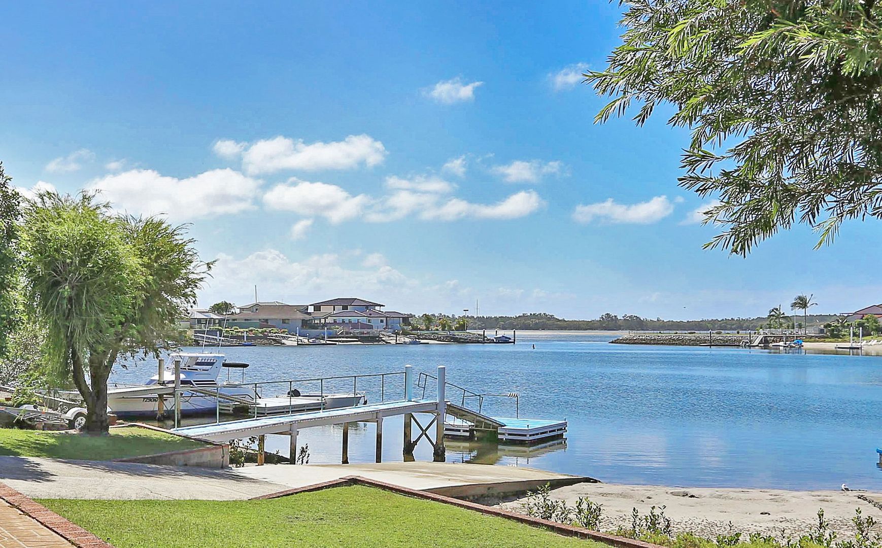 Blue Mariner 16 Mariners Way, Yamba NSW 2464 - House For ...