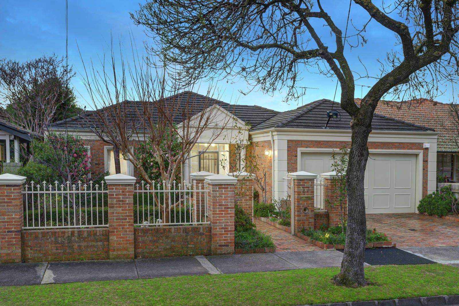 17 Wattle Grove, Malvern East Property History & Address Research
