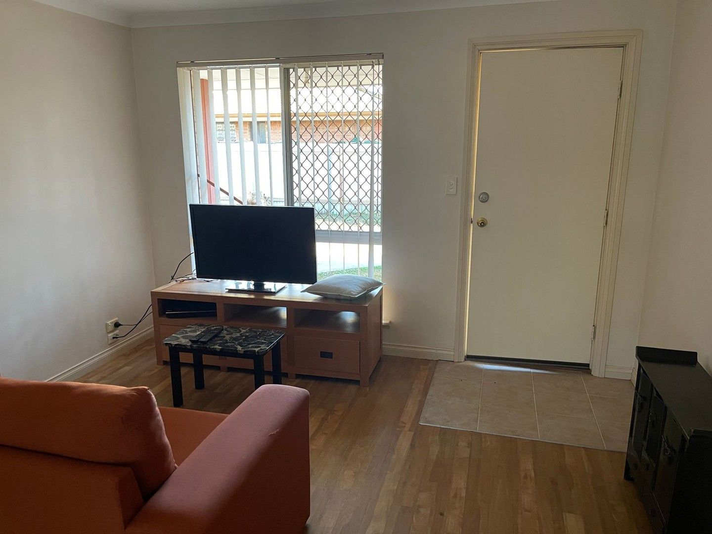 2 bedrooms Apartment / Unit / Flat in 3/52 Roberts Street KALGOORLIE WA, 6430