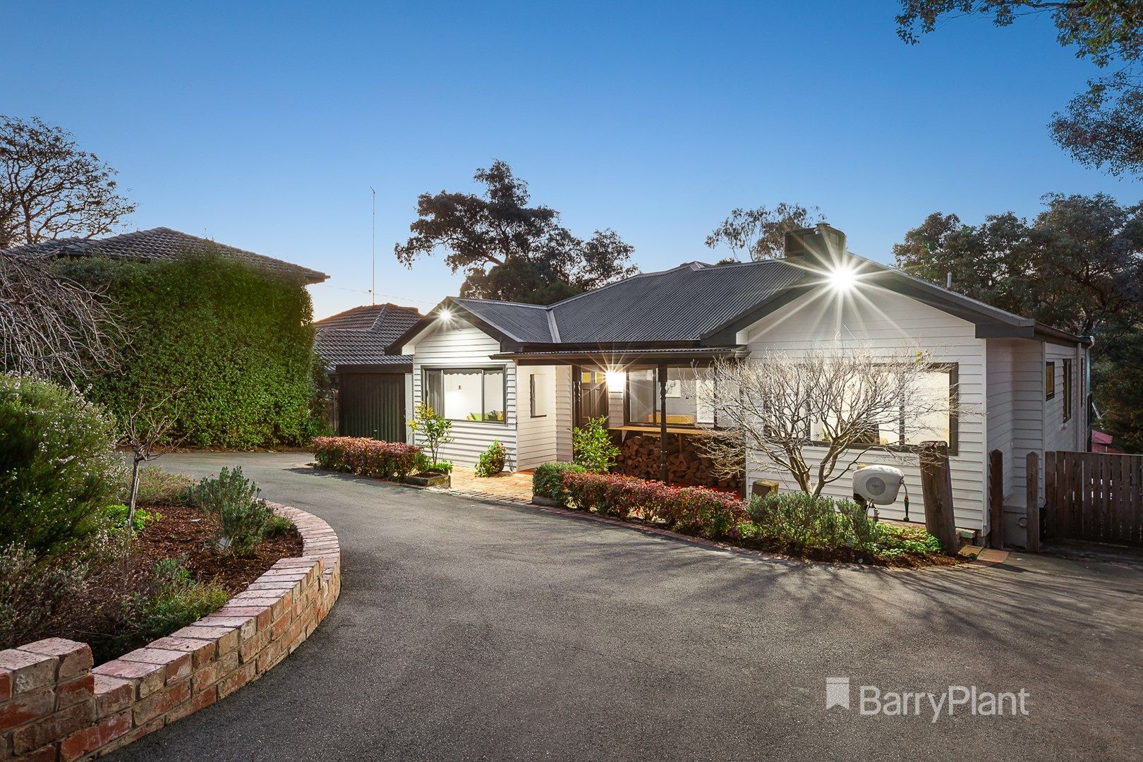 15 Nicholson Close, Research VIC 3095, Image 0