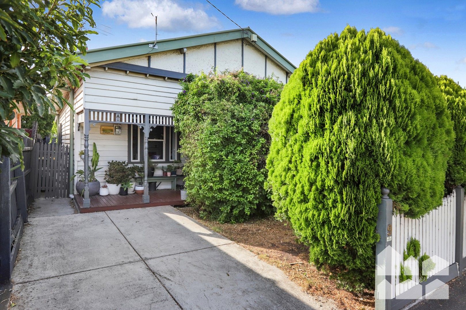 3 bedrooms House in 9 Queensville Street KINGSVILLE VIC, 3012