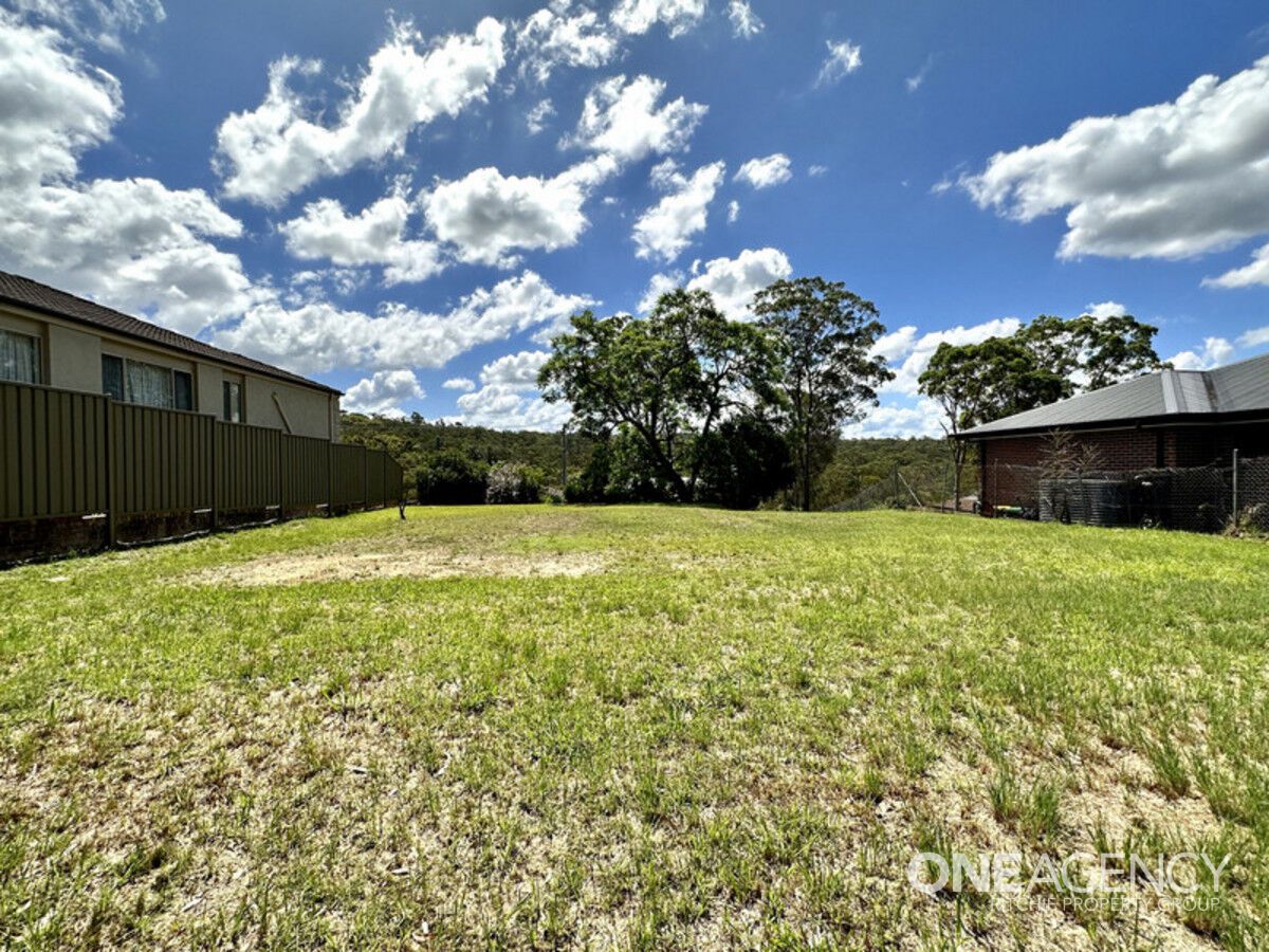 17 Cooroy Crescent, Yellow Rock NSW 2777, Image 2