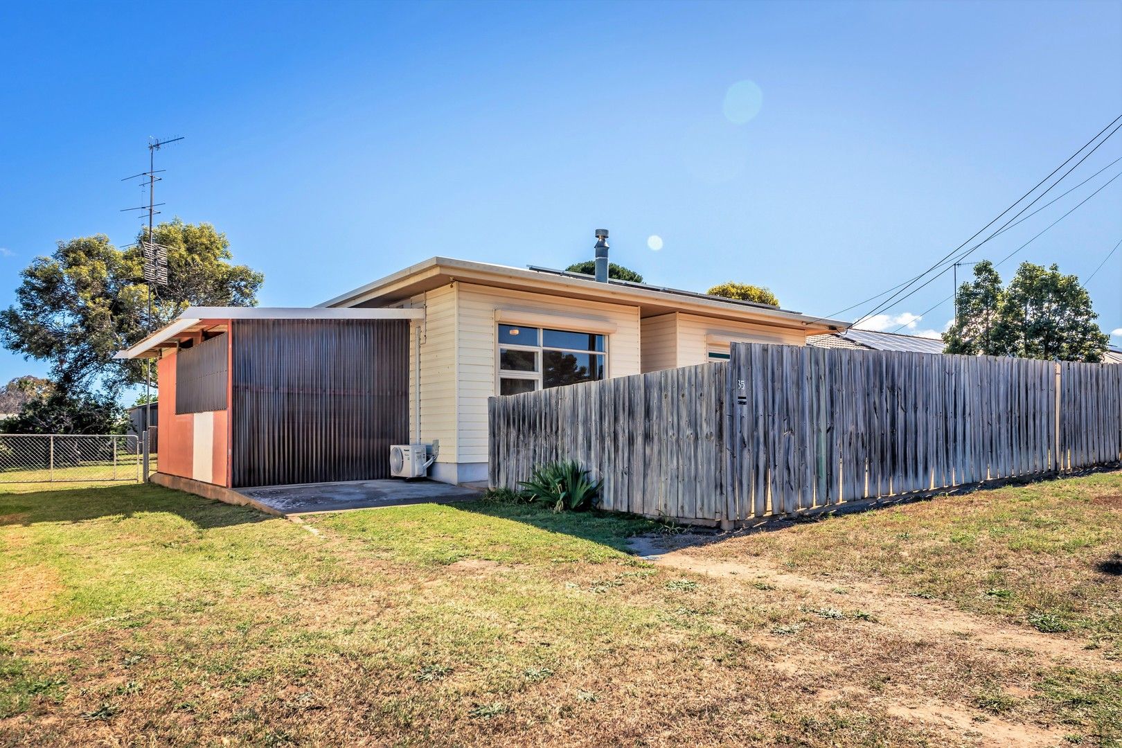 2 bedrooms House in 35 Tennant Street PORT LINCOLN SA, 5606