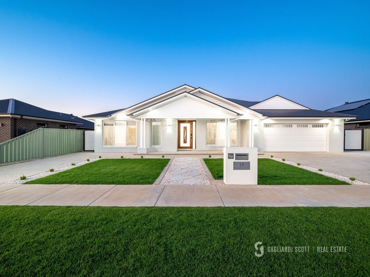 5 bedrooms House in 19 Haileybury Street SHEPPARTON VIC, 3630
