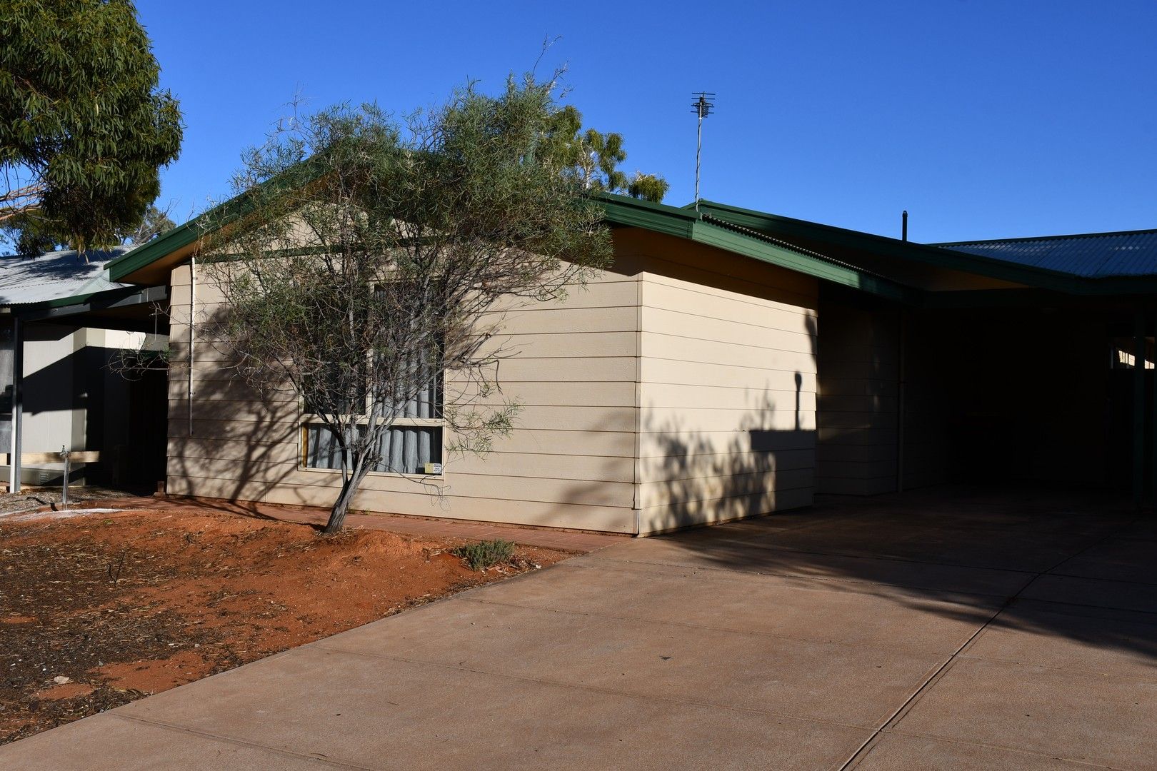 13A Myall Street, Roxby Downs SA 5725 Apartment For Rent 350 Domain