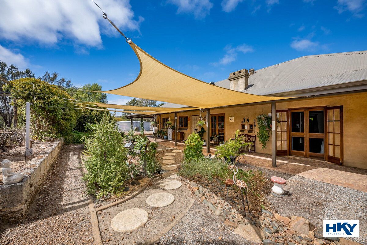 167 Meadowbrook Ramble, Bullsbrook WA 6084 Domain