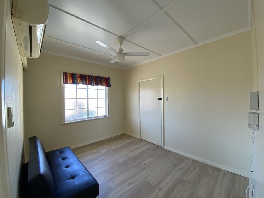 1 bedrooms Apartment / Unit / Flat in 1/157 Nebo Road WEST MACKAY QLD, 4740