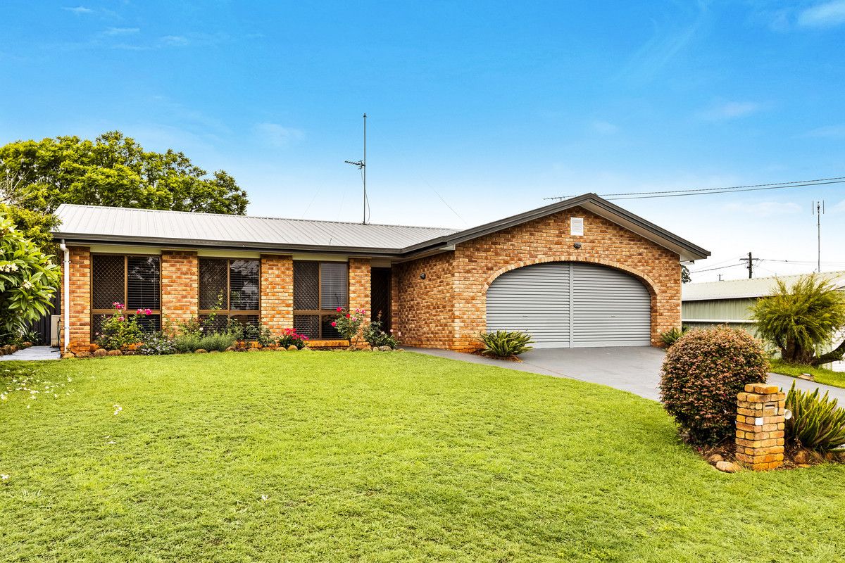 8 Sharon Court, Darling Heights QLD 4350, Image 0