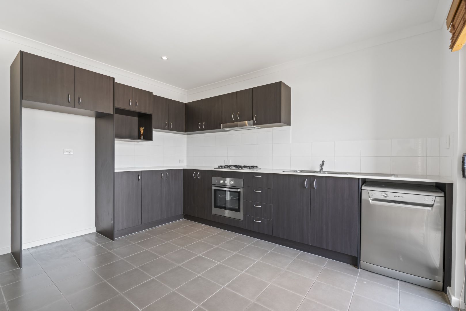 2/39 Simpson Street, Applecross WA 6153 House For Rent 750 Domain