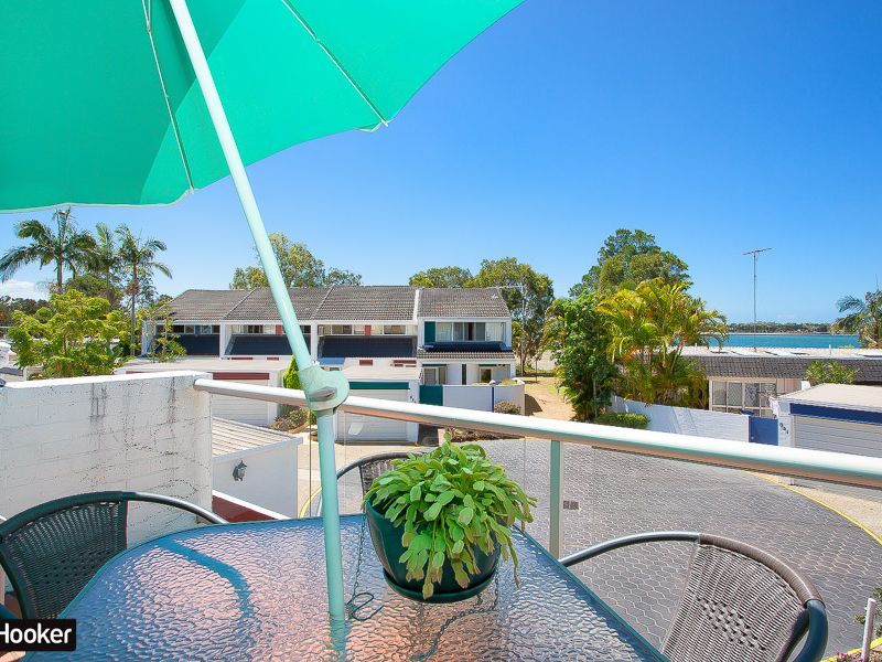 21/10B Spinnaker Drive, SANDSTONE POINT QLD 4511, Image 0