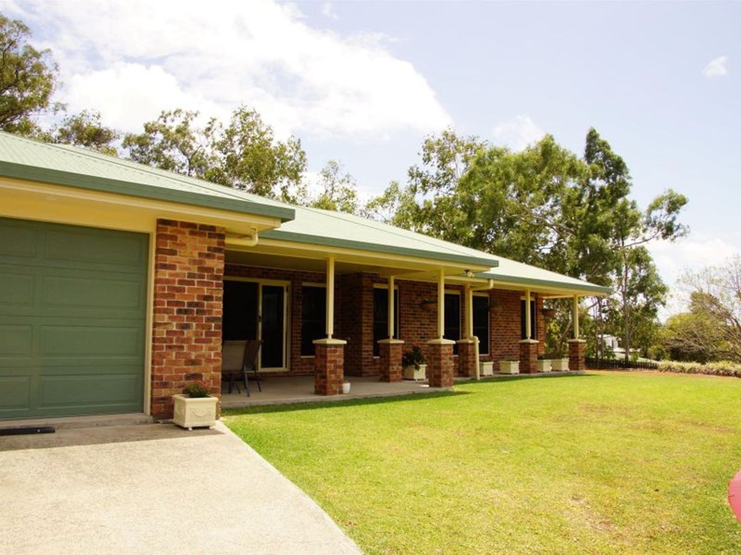 6 Mapley Court, Sarina QLD 4737, Image 2