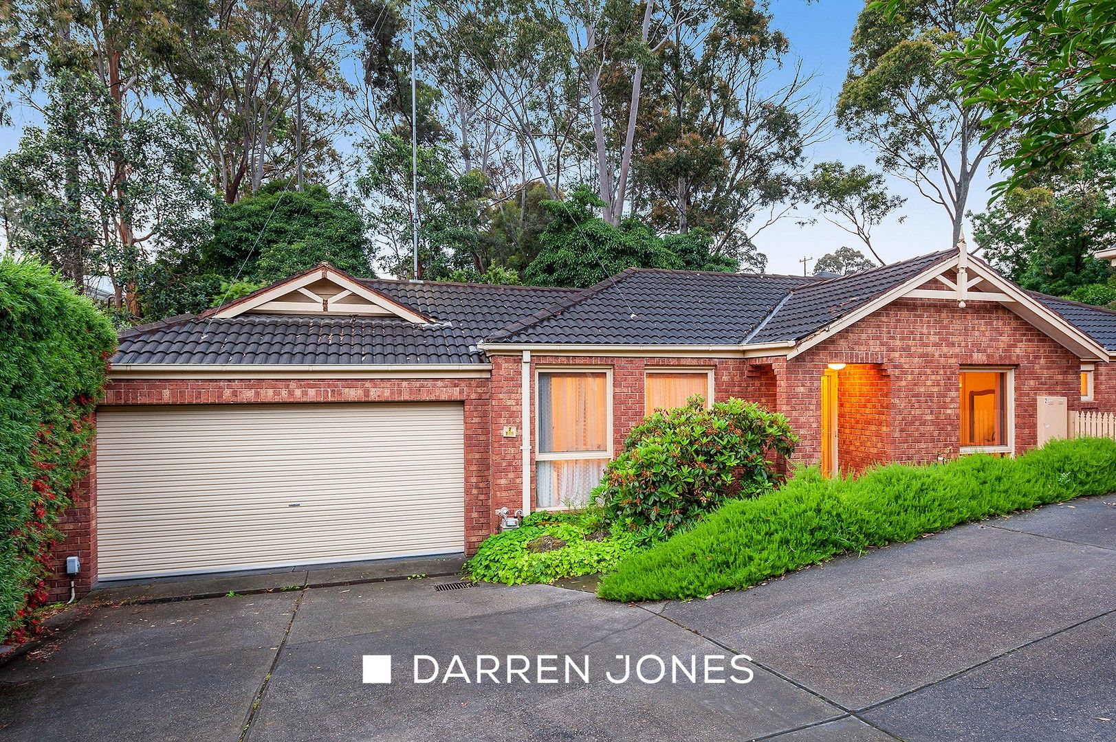 3 bedrooms Apartment / Unit / Flat in 2/165 Main Road LOWER PLENTY VIC, 3093