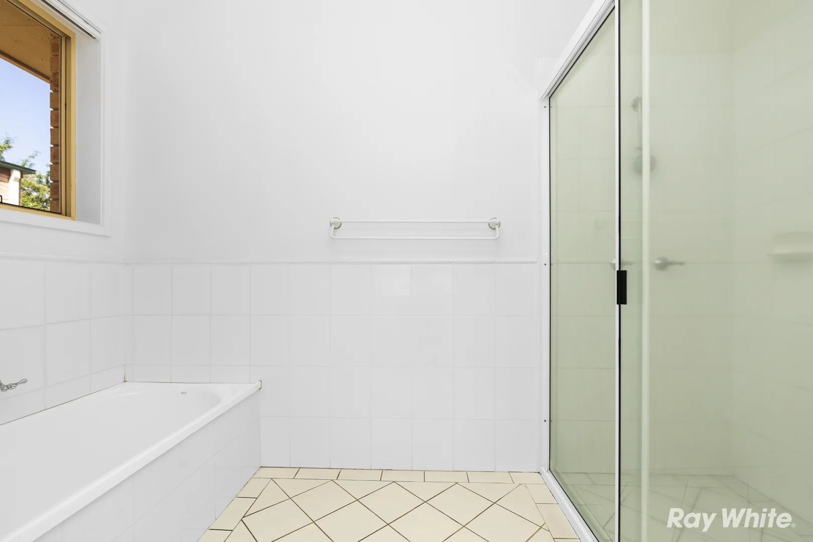 Additional image 12 of 1 O'Hara Place, Kooringal NSW 2650