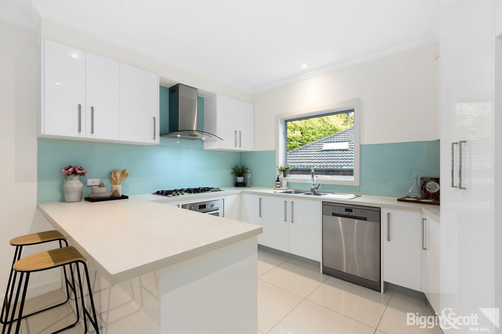 1/21 Ian Grove, Burwood VIC 3125, Image 2