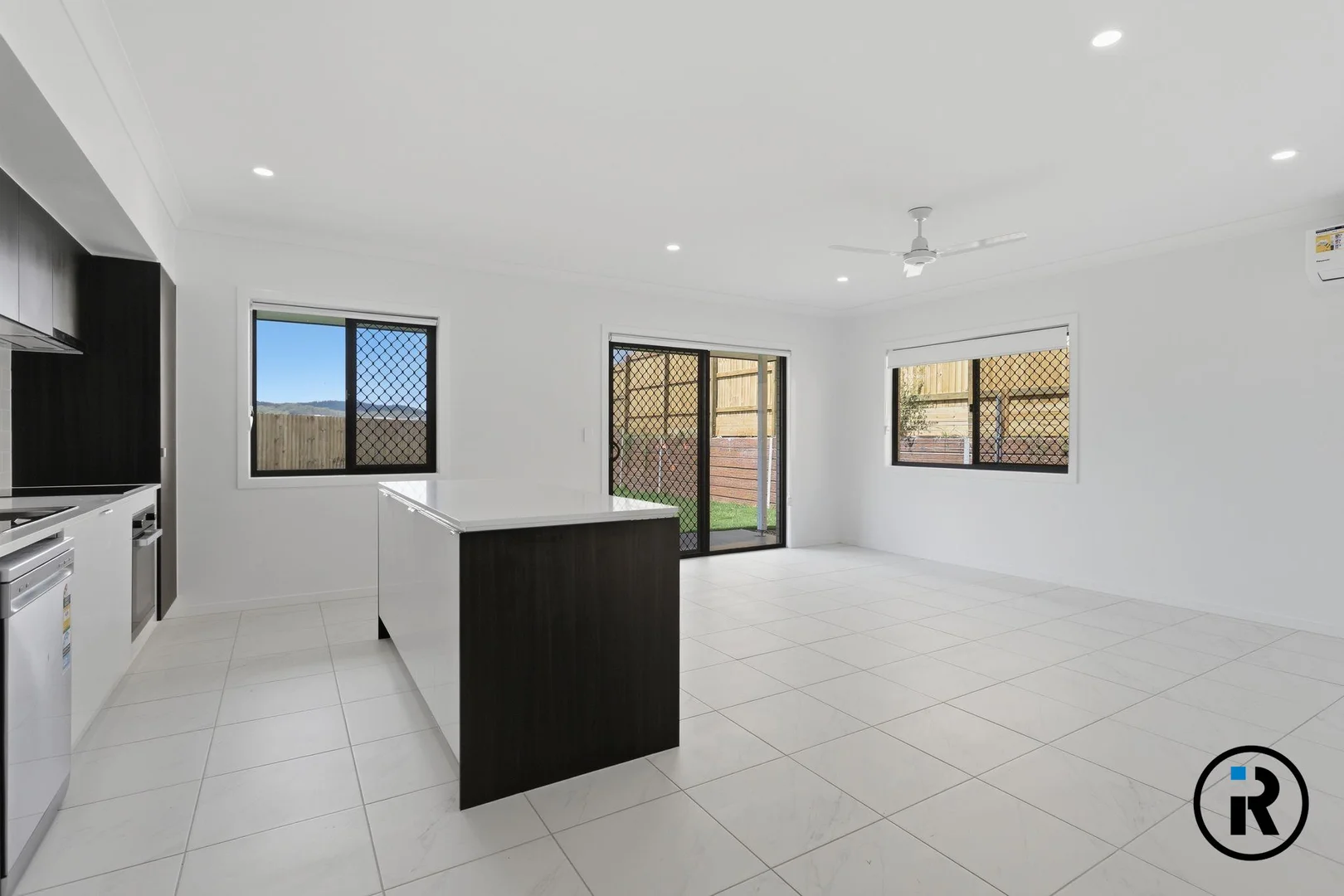 Additional image 7 of 1/17 Liberty Street, White Rock QLD 4306