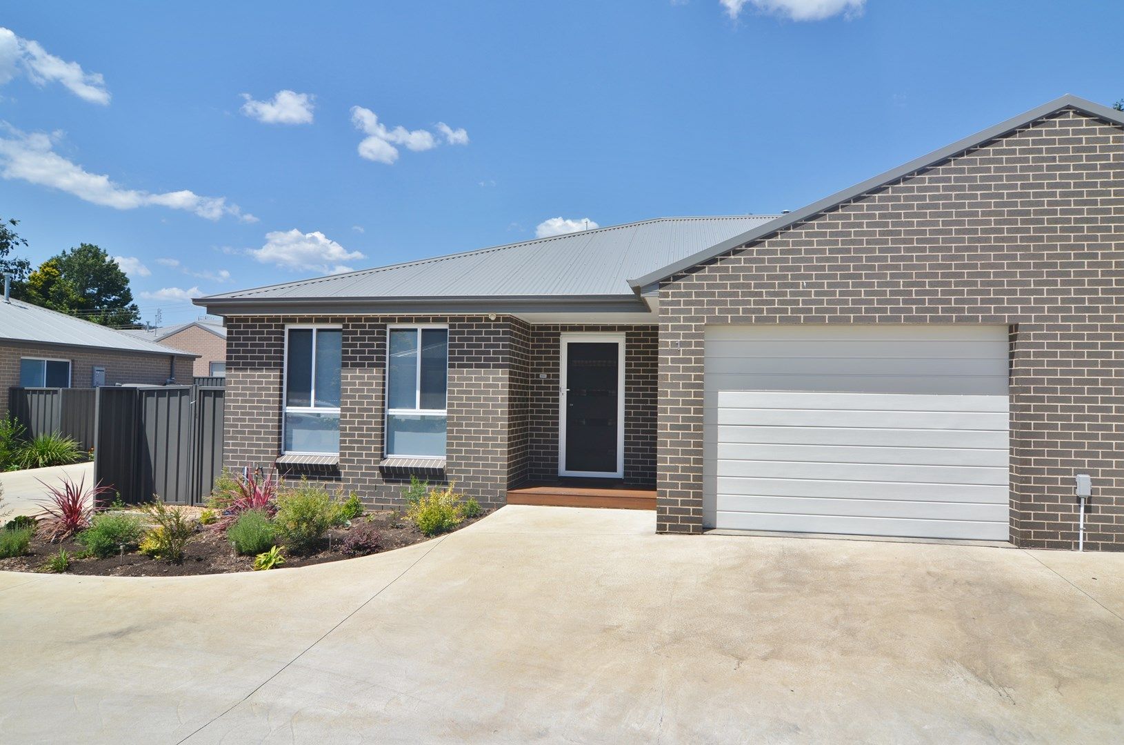 1/15 Hoskins Avenue, Lithgow NSW 2790, Image 0