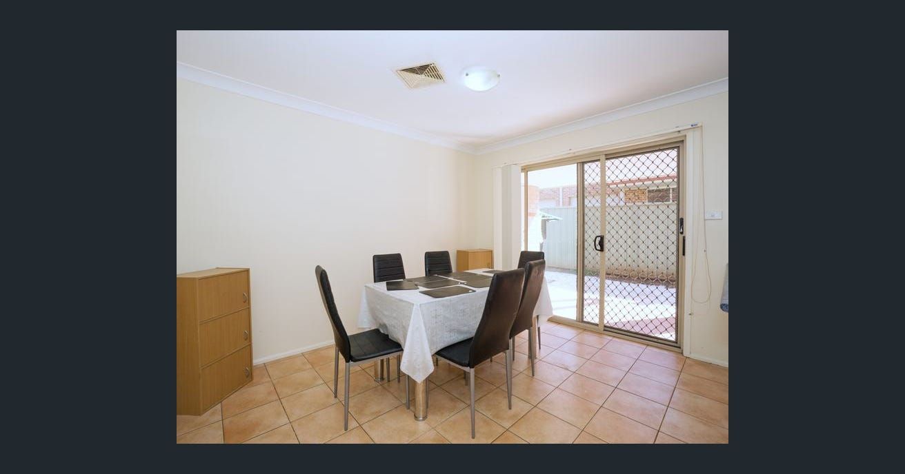 3 bedrooms Townhouse in 2/161 Adelaide Street ST MARYS NSW, 2760