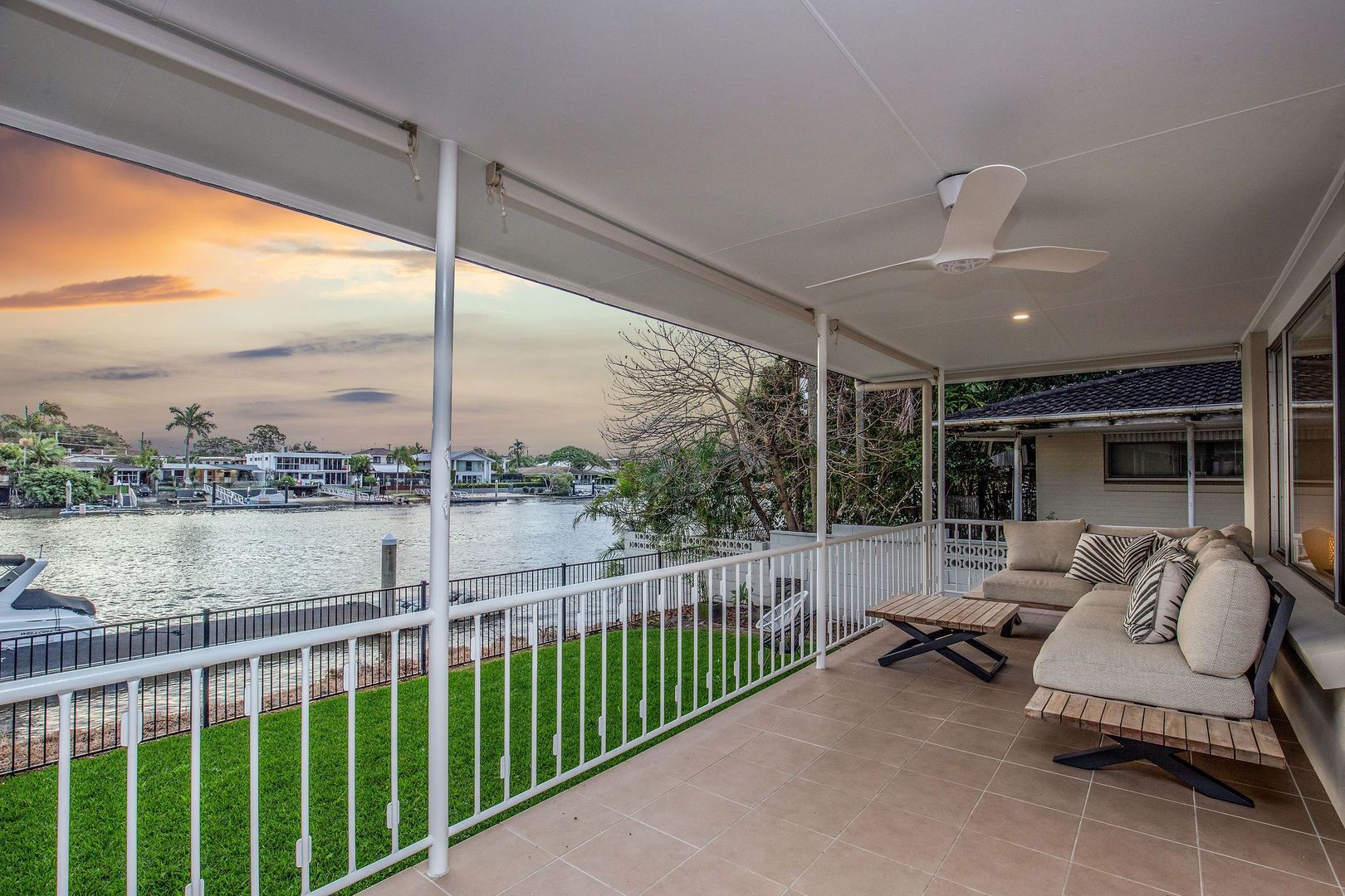 175 Stanhill Drive, Surfers Paradise QLD 4217, Image 2