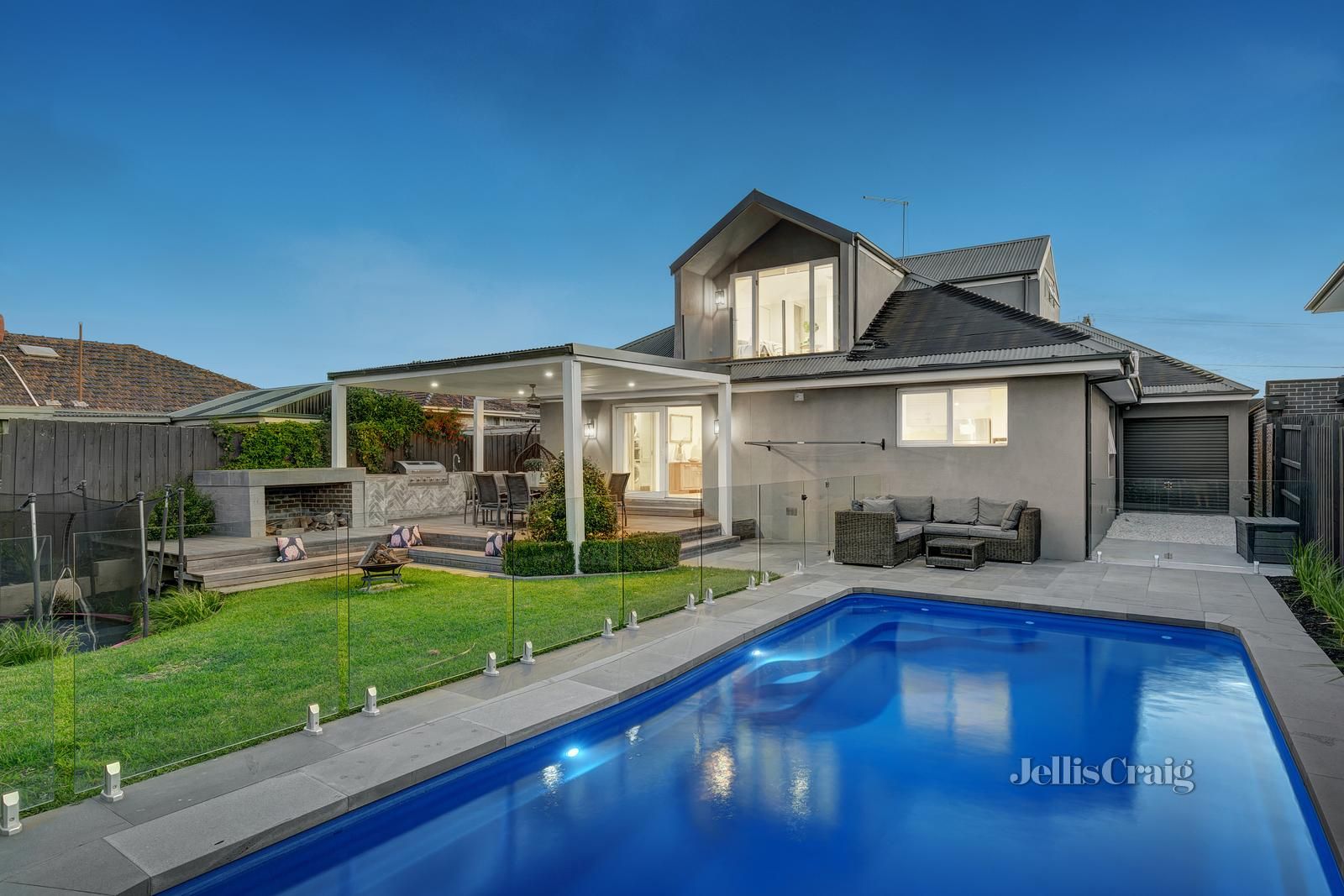 49 Ludwell Crescent, Bentleigh East VIC 3165, Image 2