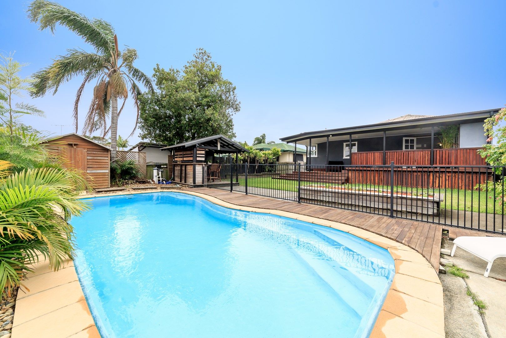 38 Wilson Street, Labrador QLD 4215, Image 0