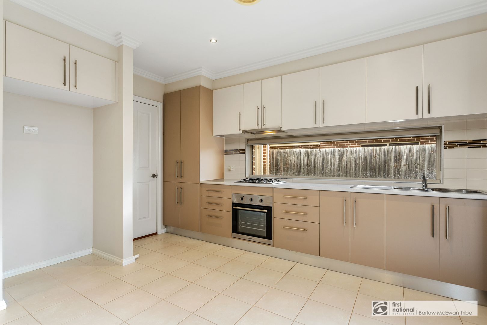 4/9-11 Walshe Court, Altona Meadows VIC 3028, Image 2