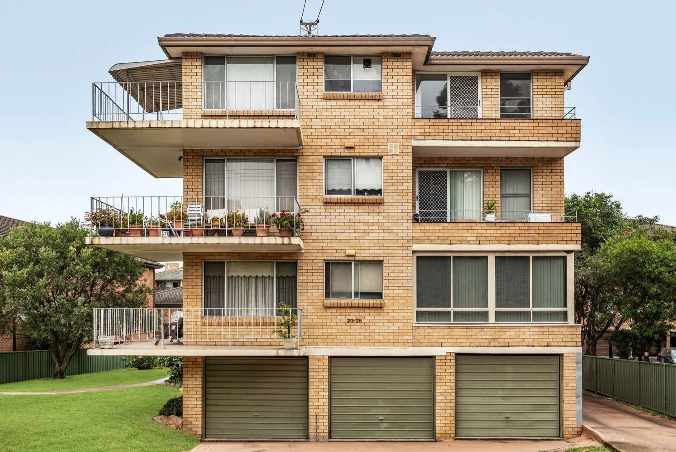 2 bedrooms Apartment / Unit / Flat in 9/23-25 Campbell Street WOLLONGONG NSW, 2500