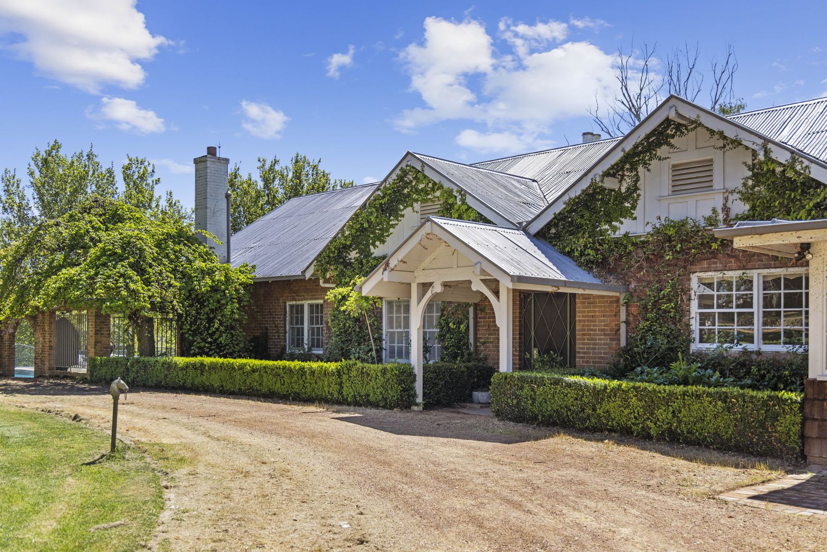 "Walgrove" 16 Walgrove Rd, Yass NSW 2582, Image 1