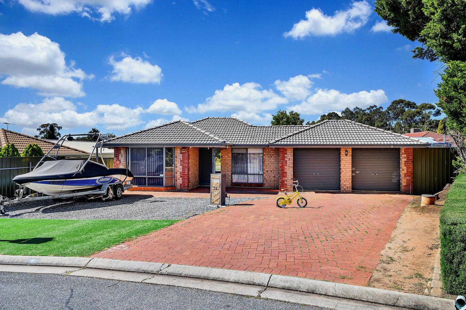 4 Manorhall Court, Salisbury Heights SA 5109, Image 0