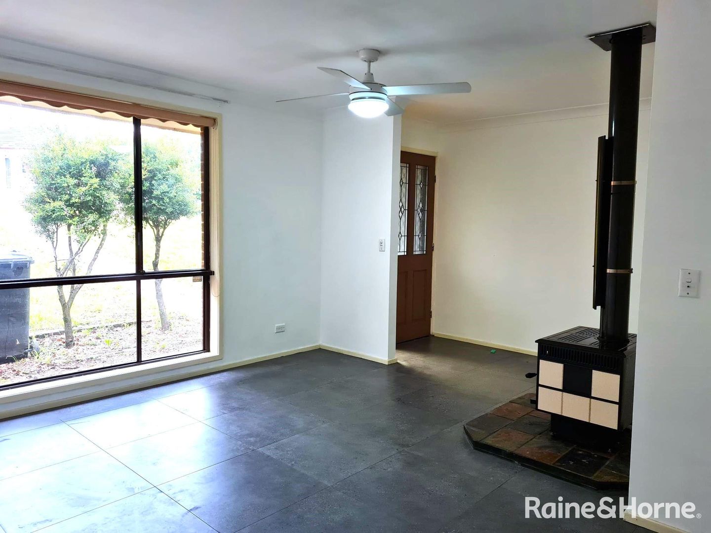 35/27 Waratah Crescent, Macquarie Fields NSW 2564 Villa For Rent