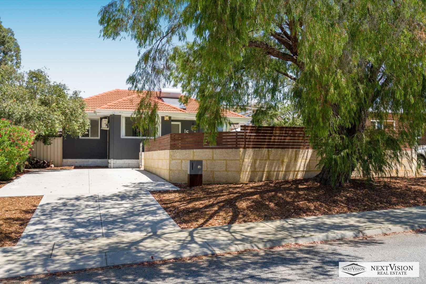 3 bedrooms House in 15 Egeus Way COOLBELLUP WA, 6163