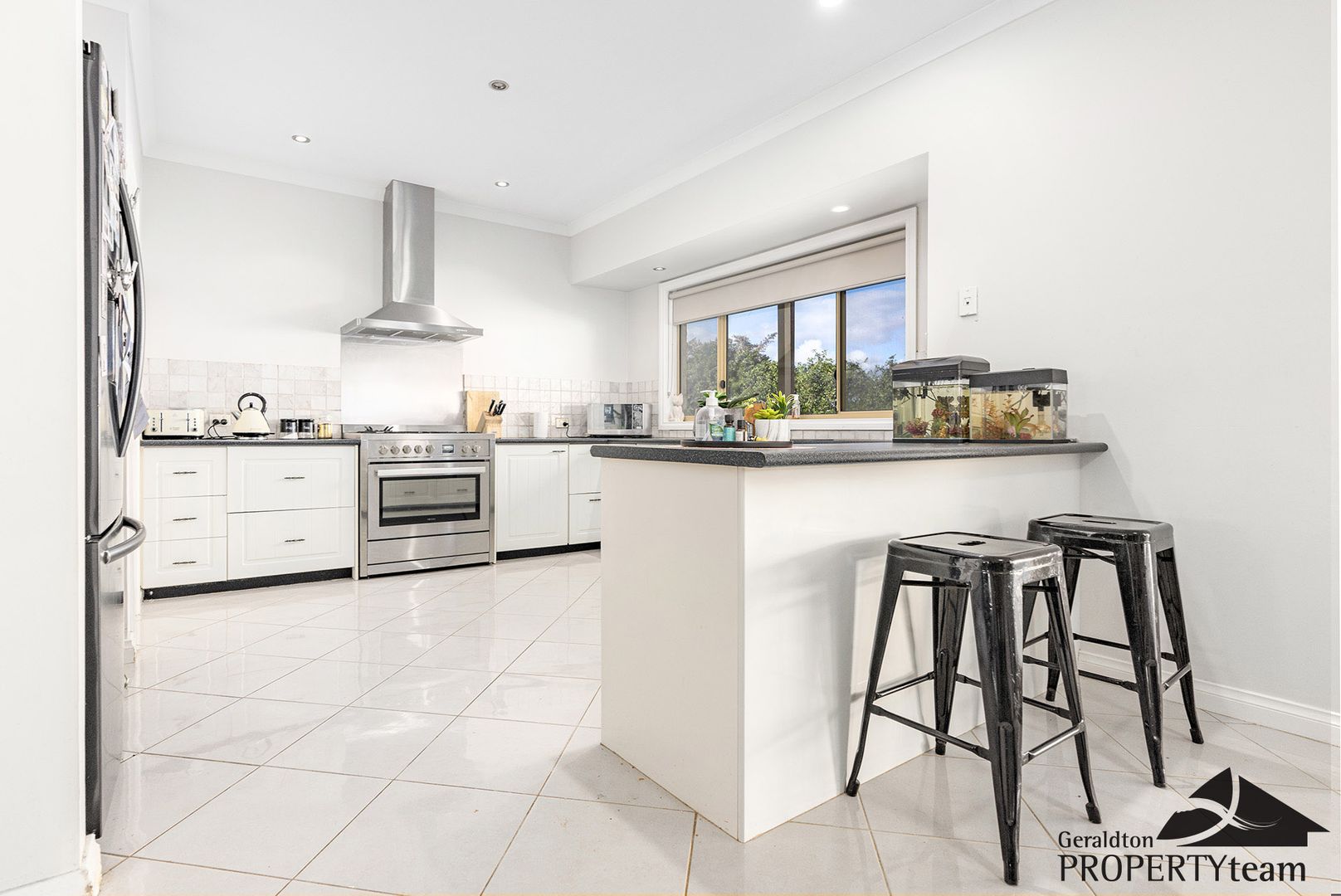 33 Polwarth Parade, Deepdale WA 6532, Image 2