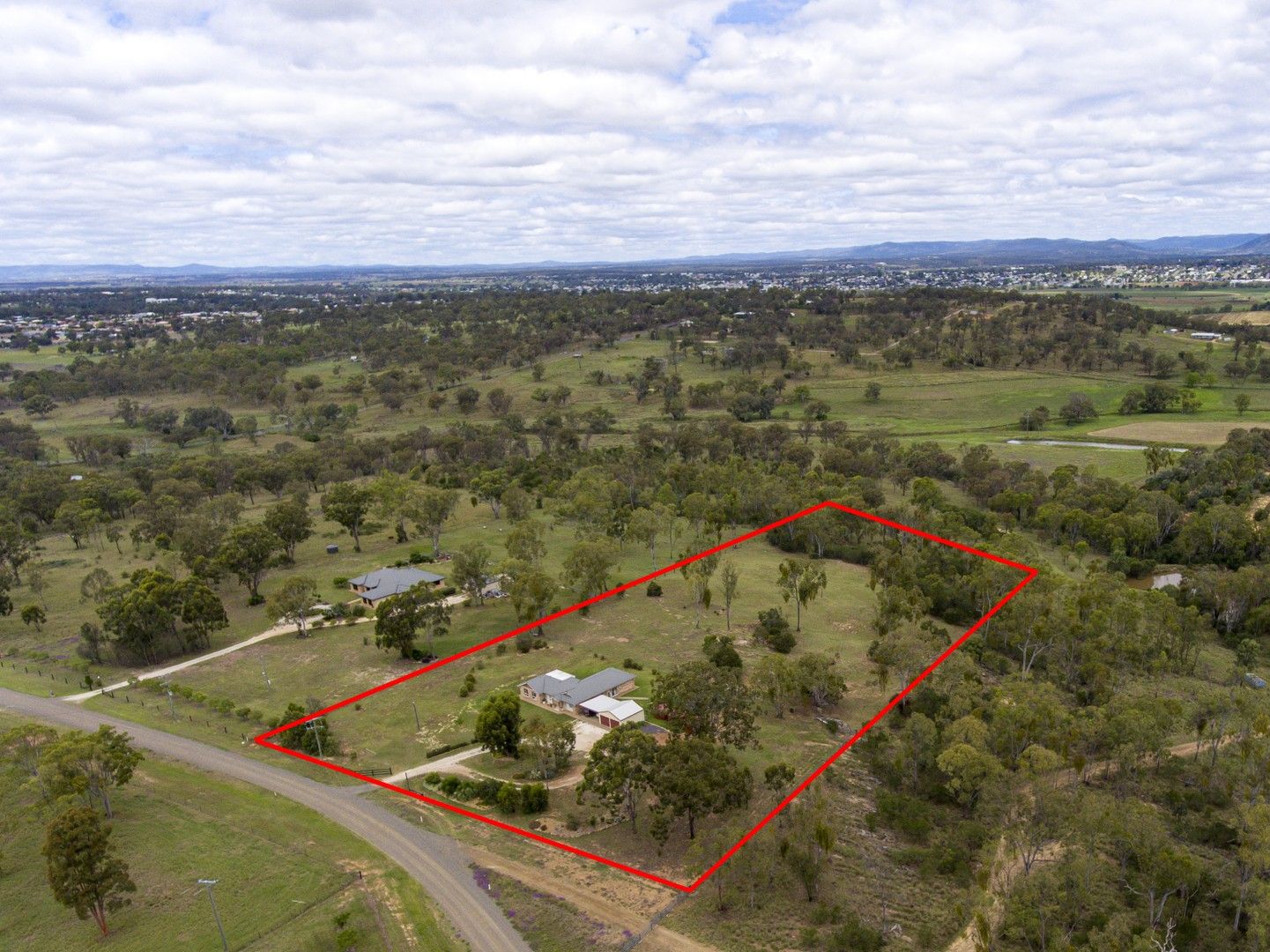 27 Gilchrist Road, Rosehill QLD 4370, Image 0
