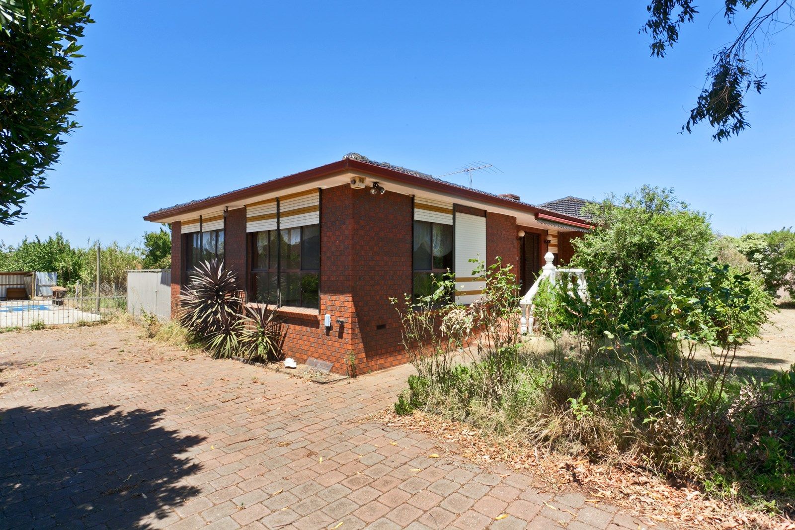 15 Crestmont Drive, Melton South VIC 3338, Image 1