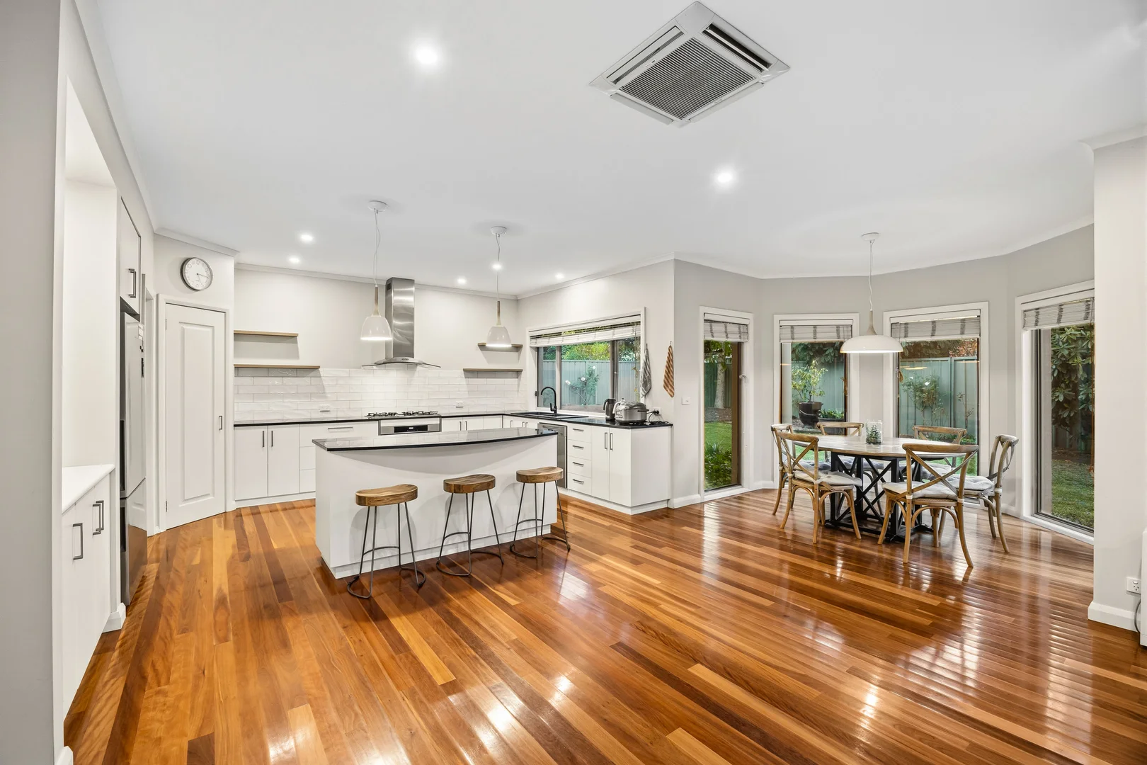 Additional image 9 of 7 St Glens Way, Lake Gardens VIC 3355