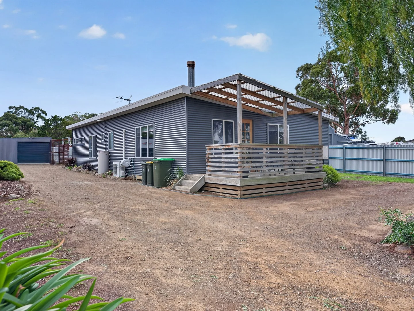 10 Erle Street, Carlton River TAS 7173