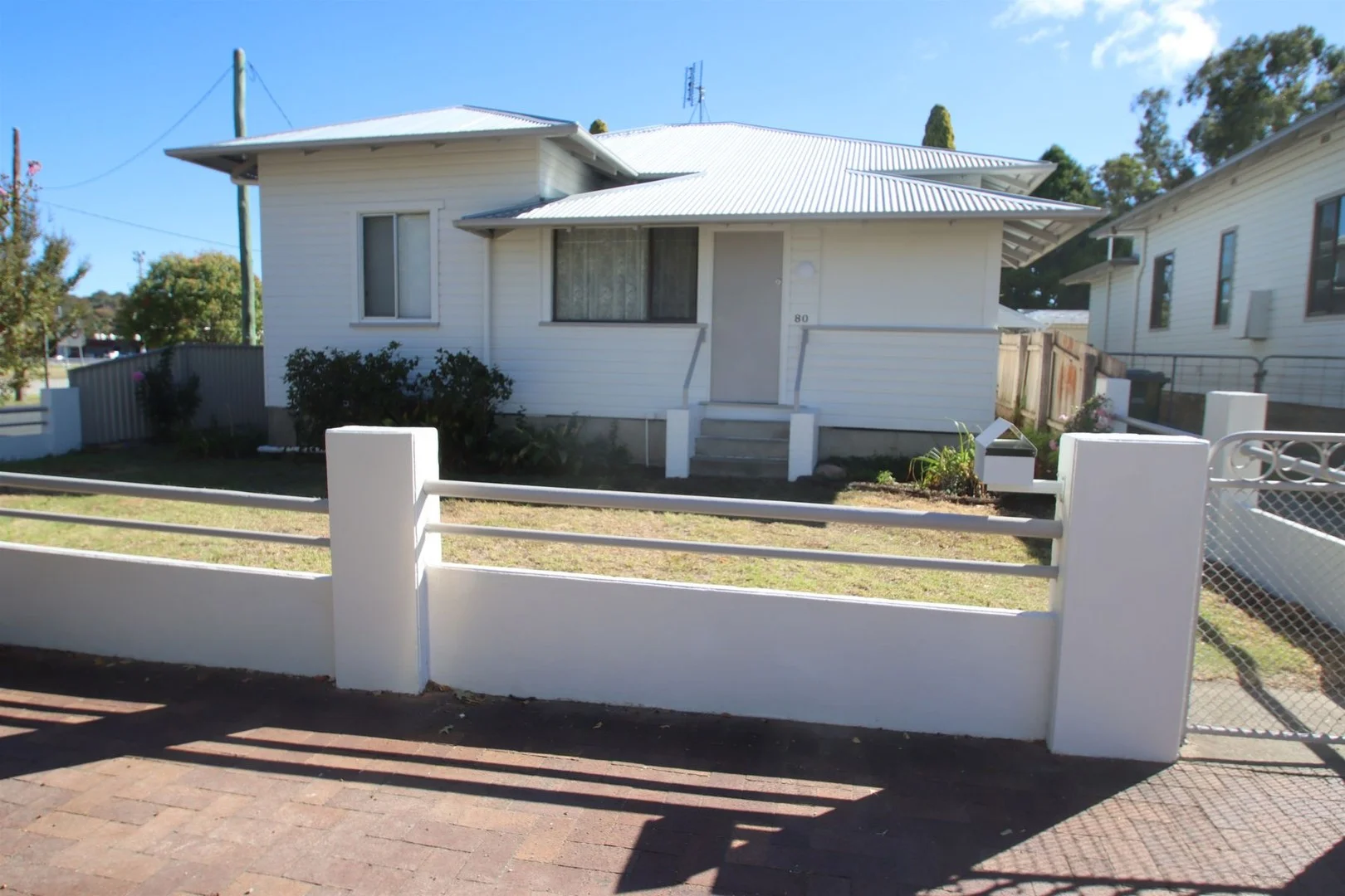 80 High Street, Tenterfield NSW 2372