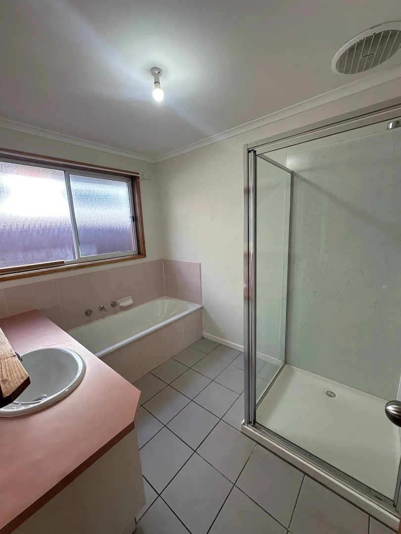 Additional image 5 of 3 Peck Court, Lara VIC 3212