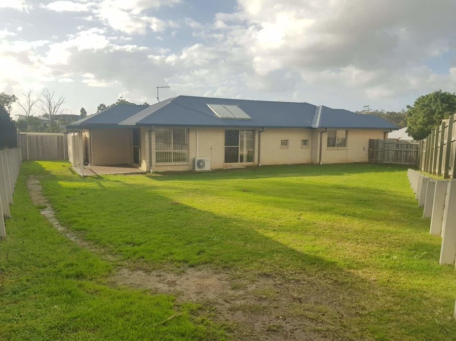 4 bedrooms House in 34 Silver Gull St COOMERA QLD, 4209