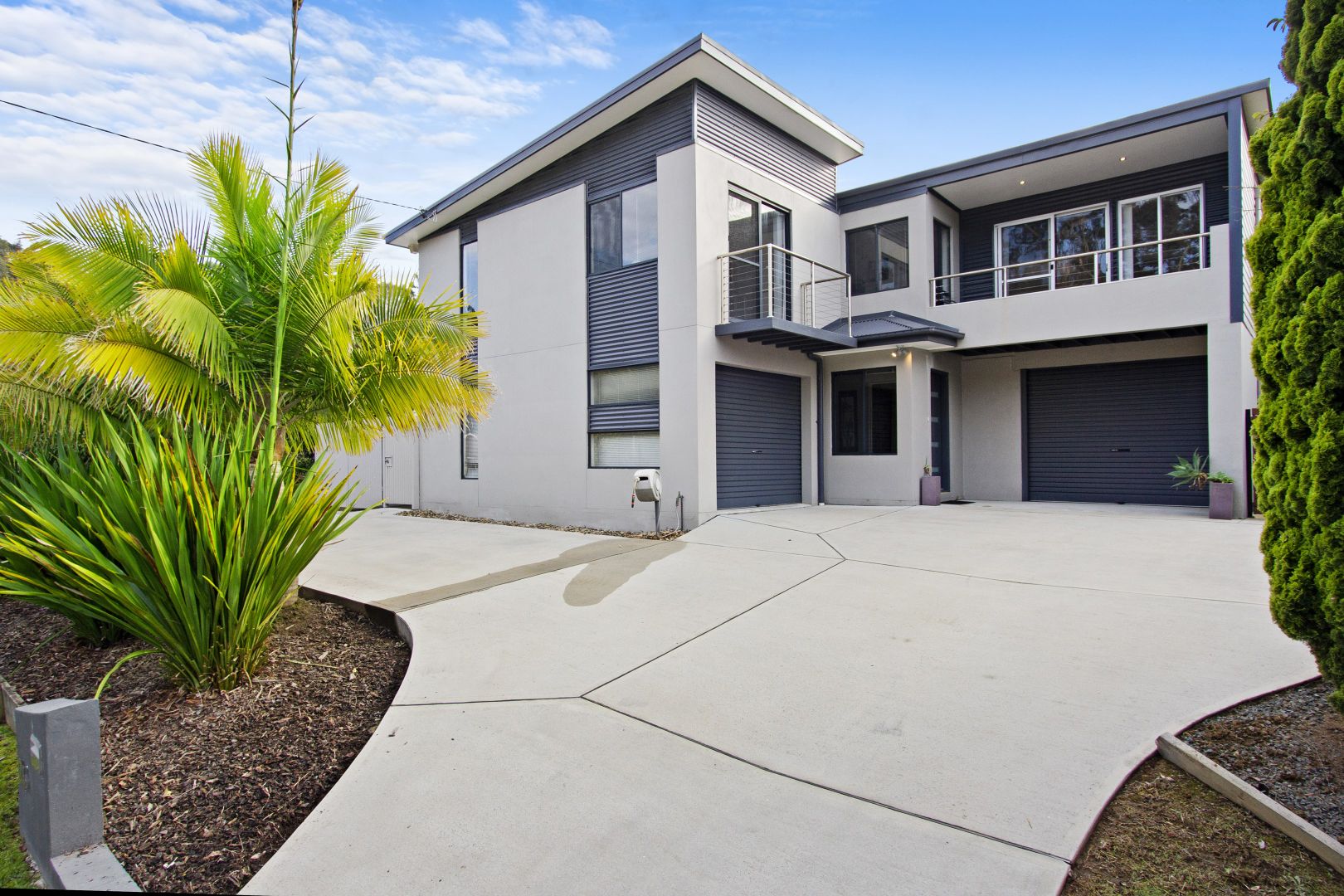 24 Explorers Way, Surf Beach Property History & Address Research Domain