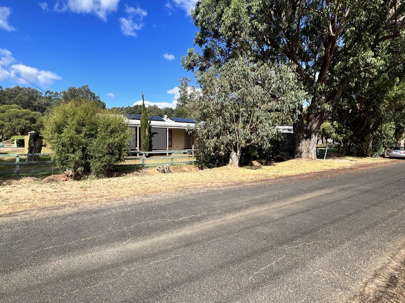 37 Gladstone Street, Cookernup WA 6219, Image 2