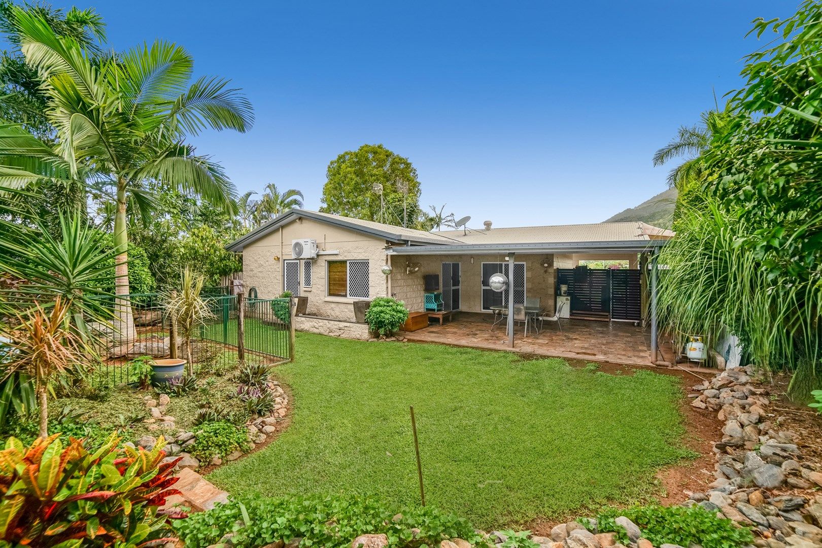 35 Caramar Crescent, Caravonica QLD 4878, Image 0